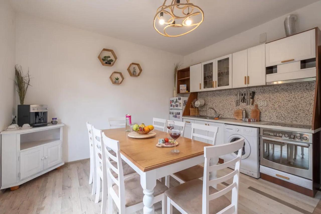 Entire Central House With Guest Rooms & Garden Sofia Extérieur photo