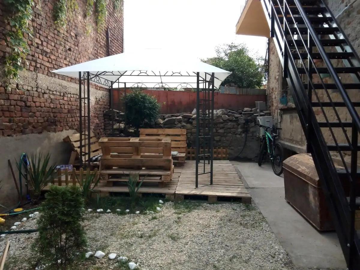 Entire Central House With Guest Rooms & Garden Sofia Extérieur photo