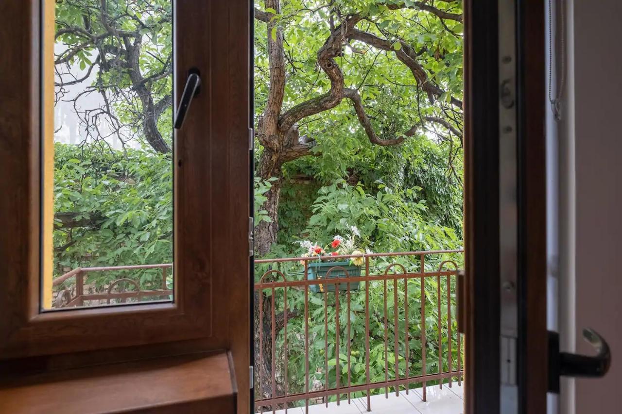 Entire Central House With Guest Rooms & Garden Sofia Extérieur photo