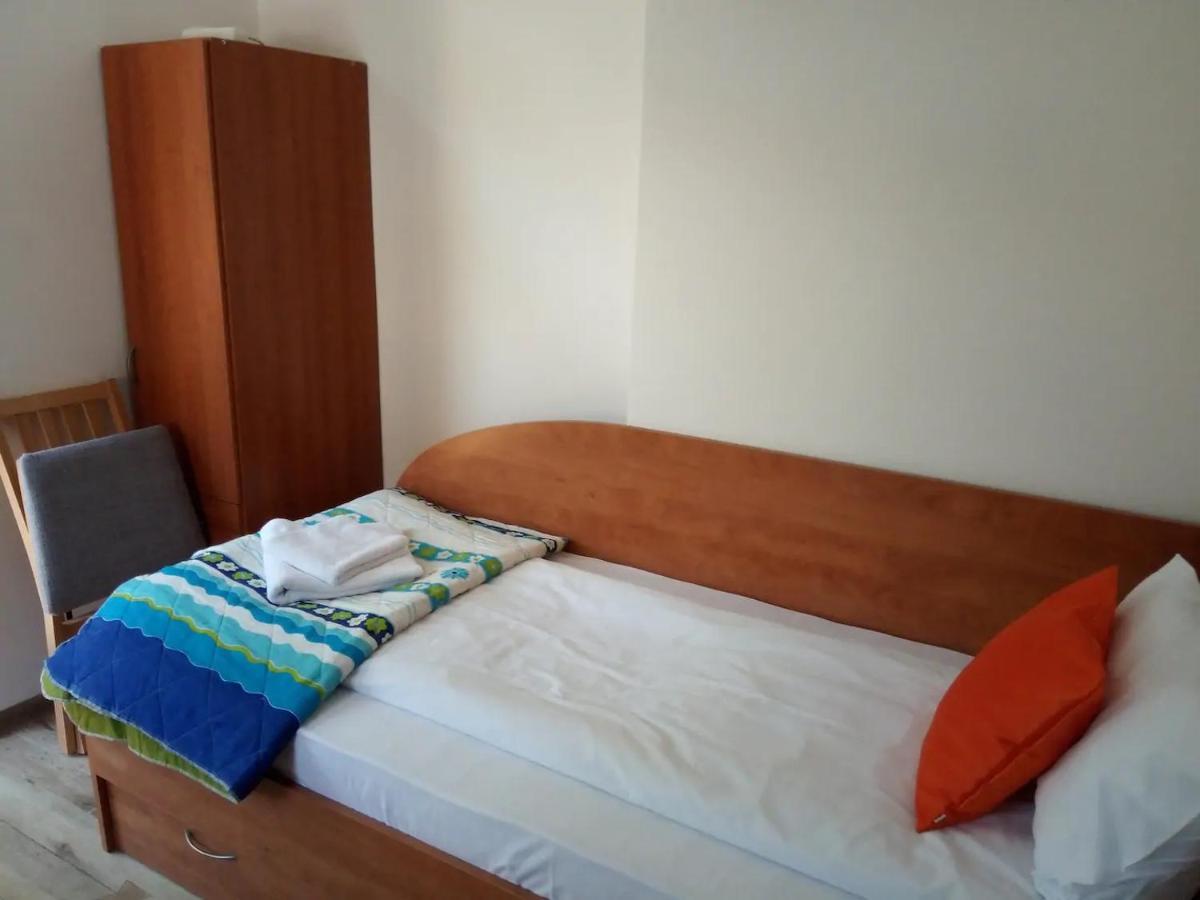 Entire Central House With Guest Rooms & Garden Sofia Extérieur photo